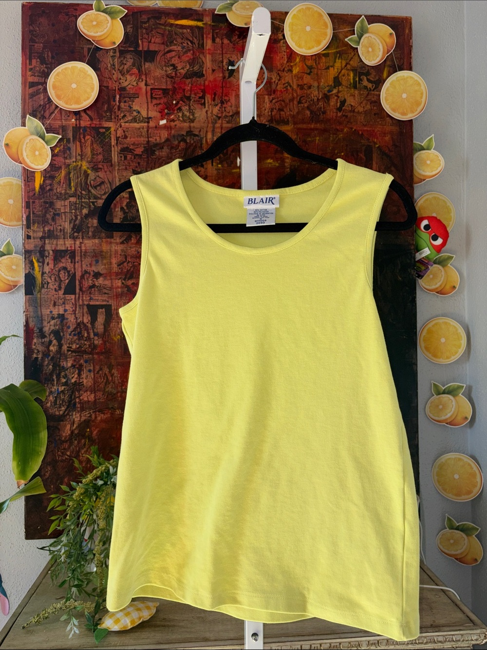 Blair Bright Yellow Sleeveless Scoop Neck Tank Size S